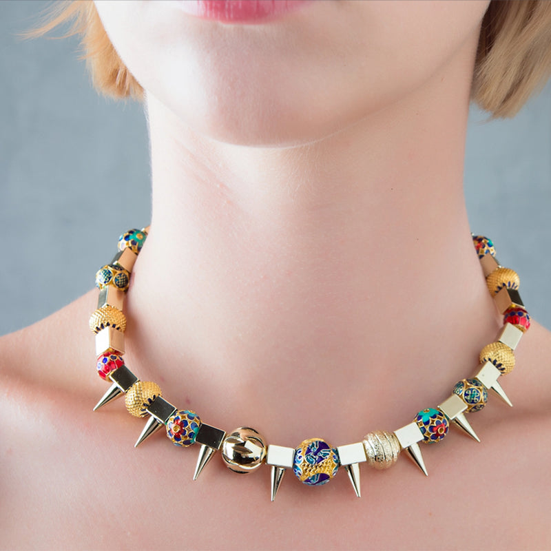 Collana di perline smaltate colorate dipinte a mano