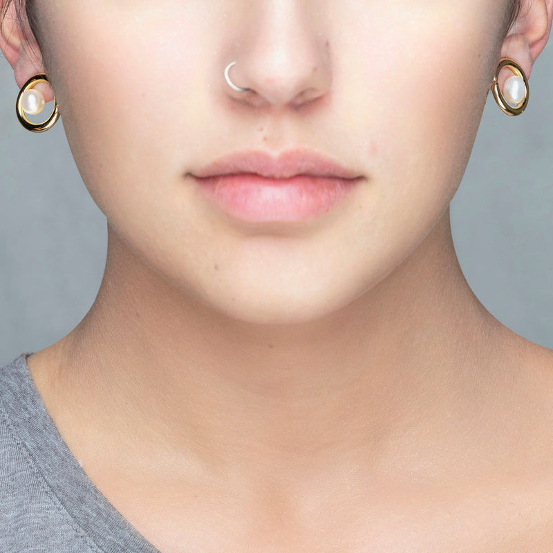 MULTI-STRAIN TWO-TONE SILVER EARRINGS WITH STUDS